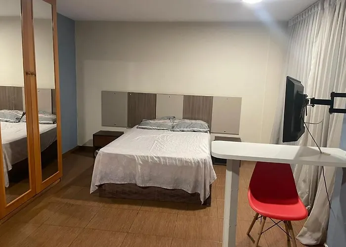 Flat Einstein No 3Centro